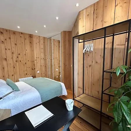 Lumineux Duplex 3chambres 4 Personnes & Acces Direct A La Apartment *
