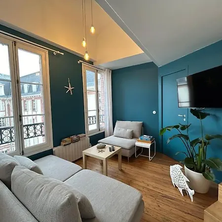 Lumineux Duplex 3chambres 4 Personnes & Acces Direct A La Apartment Trouville-sur-Mer